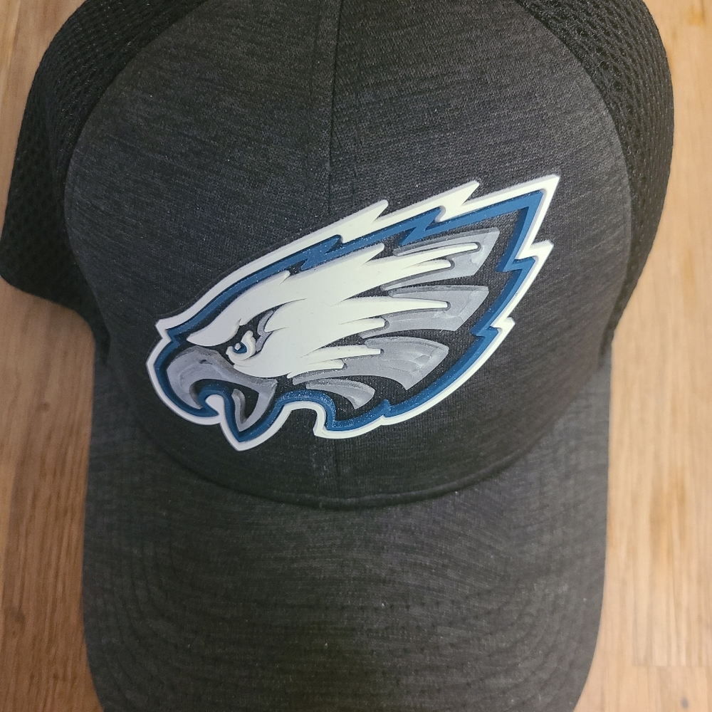 New Era Eagles Sideline Fitted